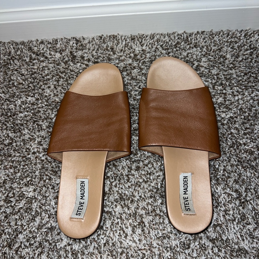 Steve Madden Tan Slide Sandals
